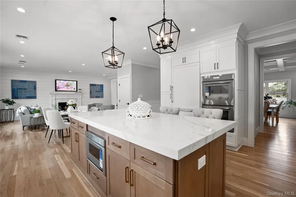 7 Cedar Avenue Bethpage NY 11714