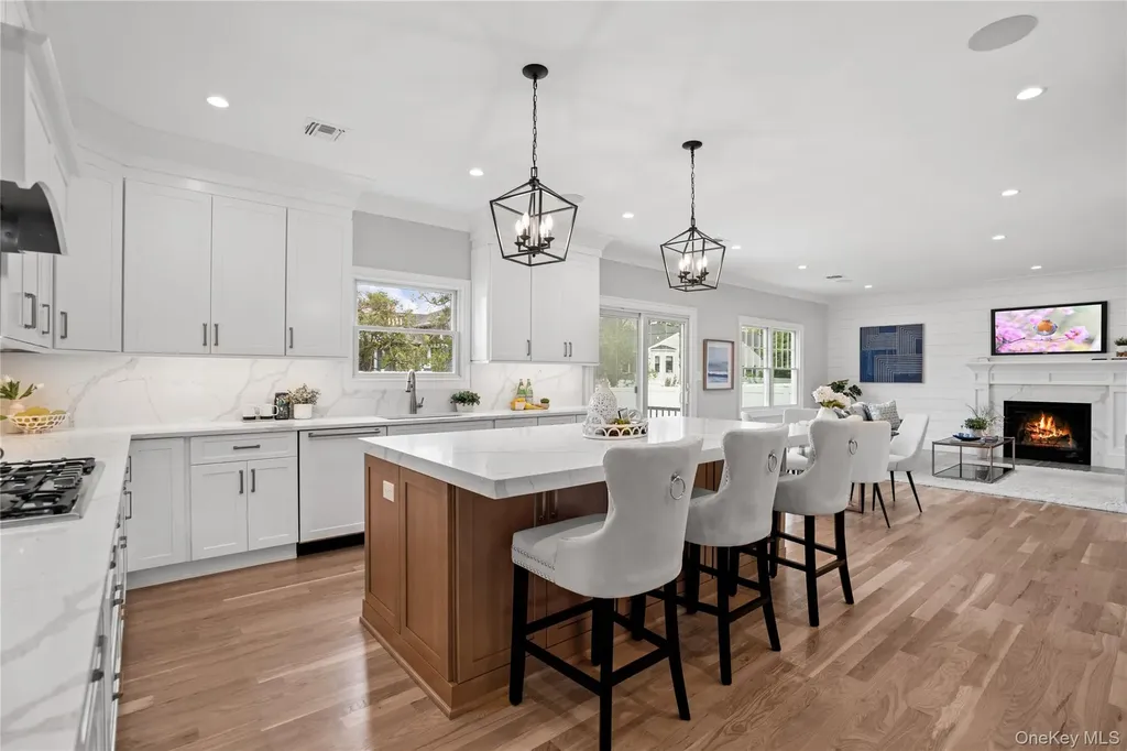 7 Cedar Avenue Bethpage NY 11714