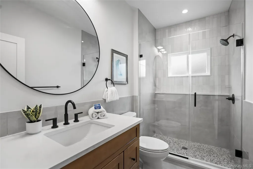 7 Cedar Avenue Bethpage NY 11714