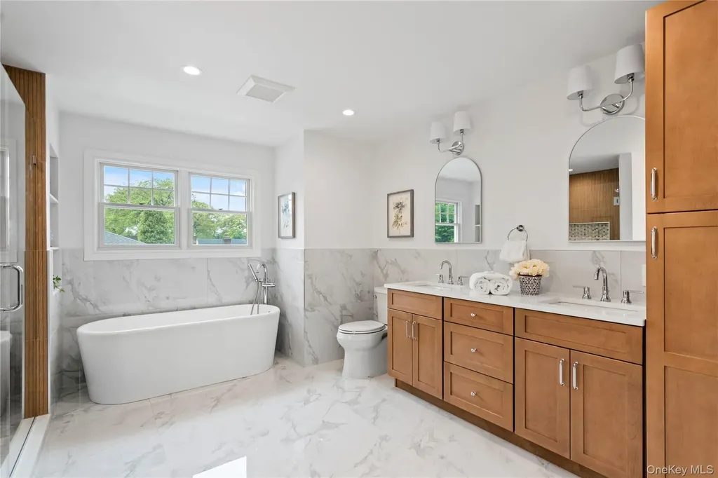 7 Cedar Avenue Bethpage NY 11714