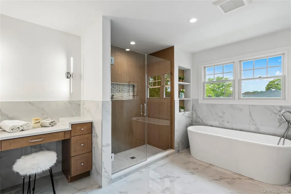 7 Cedar Avenue Bethpage NY 11714