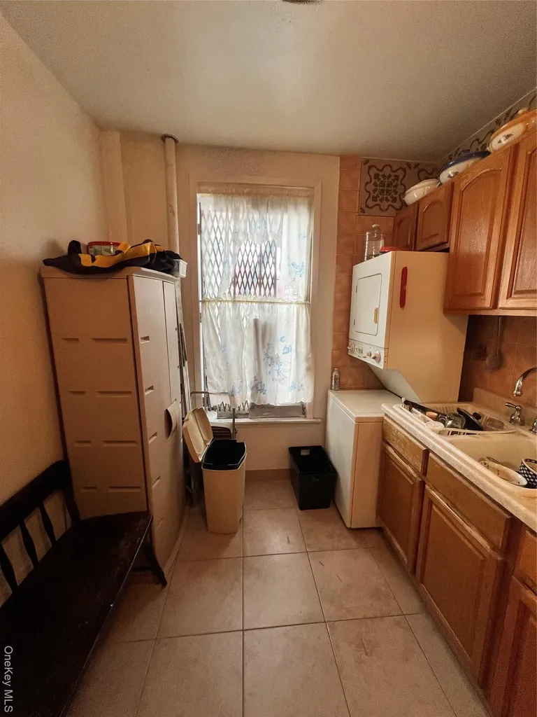 829 Southern Boulevard Bronx NY 10459