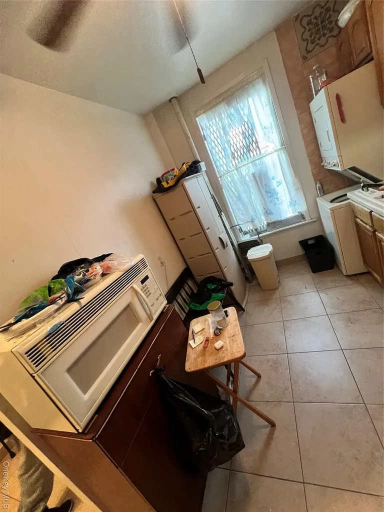 829 Southern Boulevard Bronx NY 10459