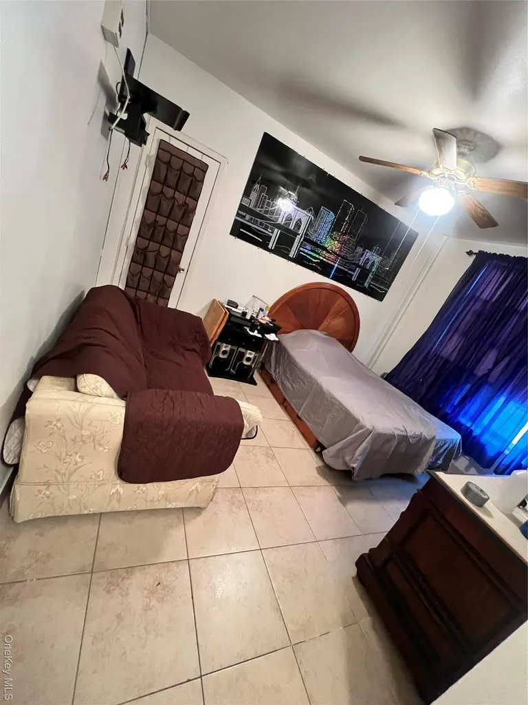 829 Southern Boulevard Bronx NY 10459