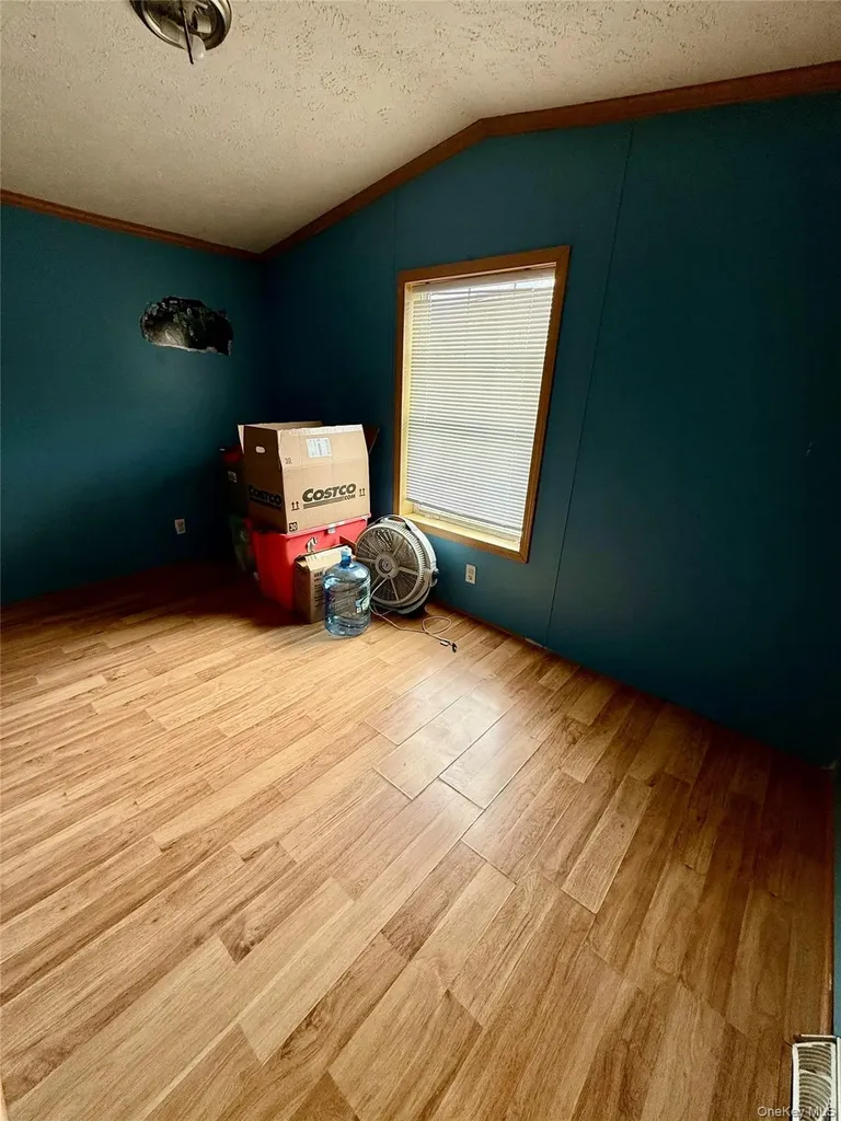568 Gulliver Terrace Walden NY 12586
