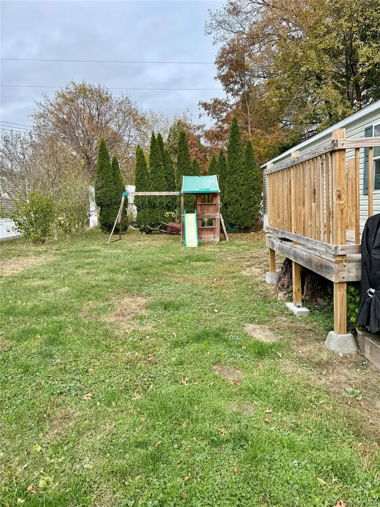 568 Gulliver Terrace Walden NY 12586