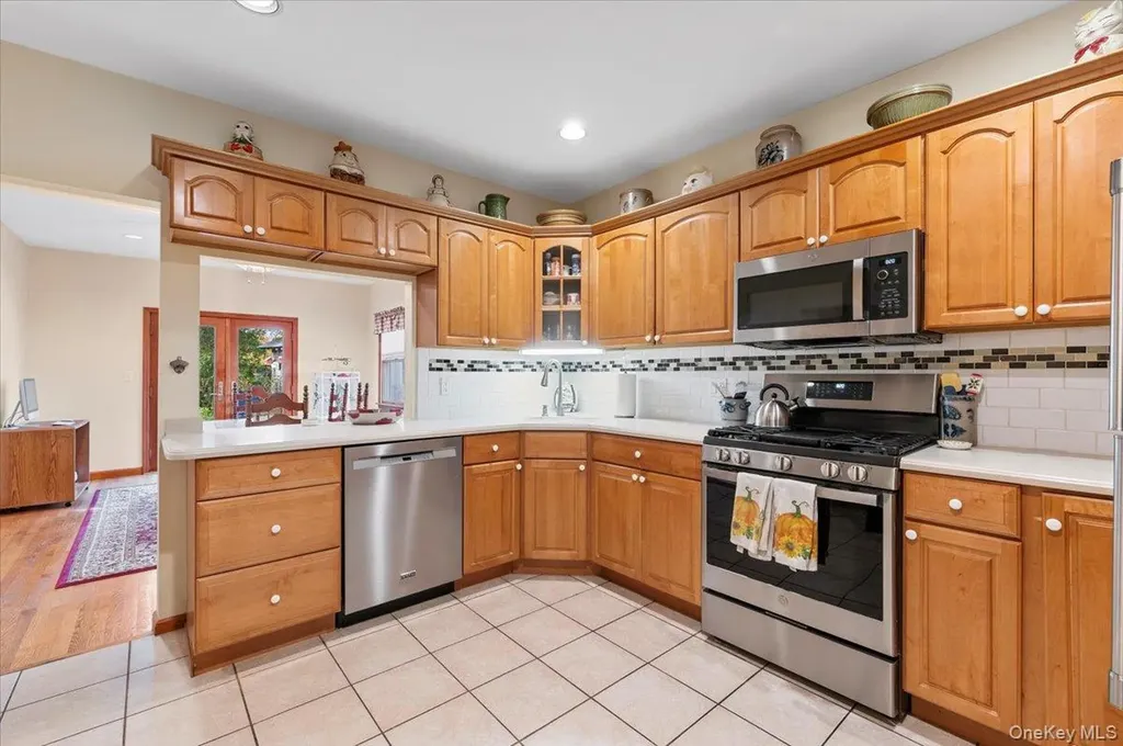 2726 Park Avenue Baldwin NY 11510