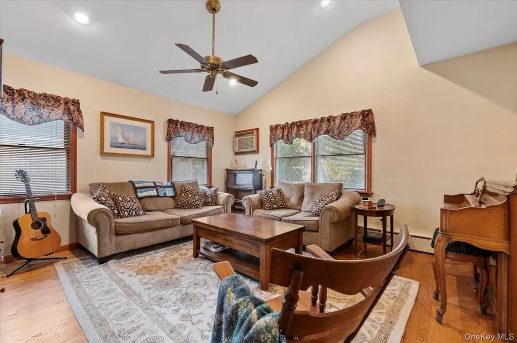 2726 Park Avenue Baldwin NY 11510
