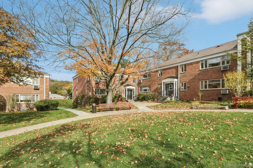 40 Lawrence Drive White Plains NY 10603