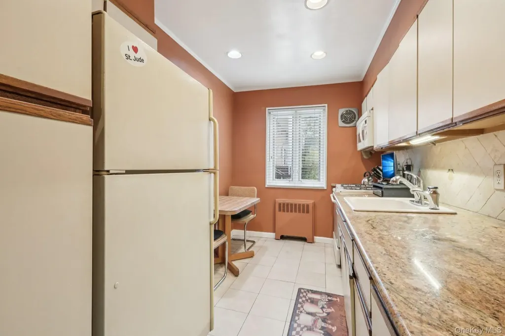 40 Lawrence Drive White Plains NY 10603