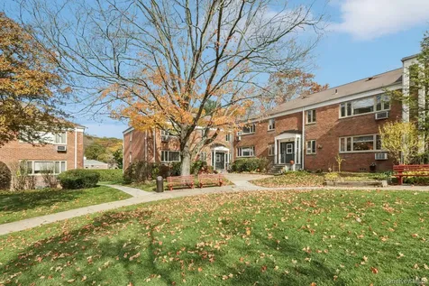 40 Lawrence Drive White Plains NY 10603