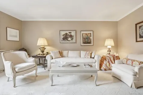 40 Lawrence Drive White Plains NY 10603