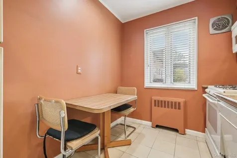 40 Lawrence Drive White Plains NY 10603
