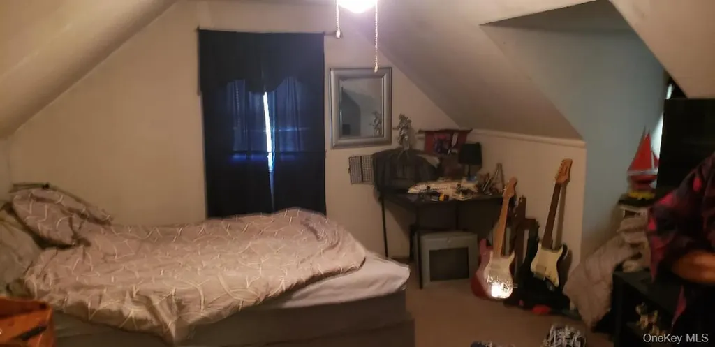 12 Enness Avenue Bethpage NY 11714