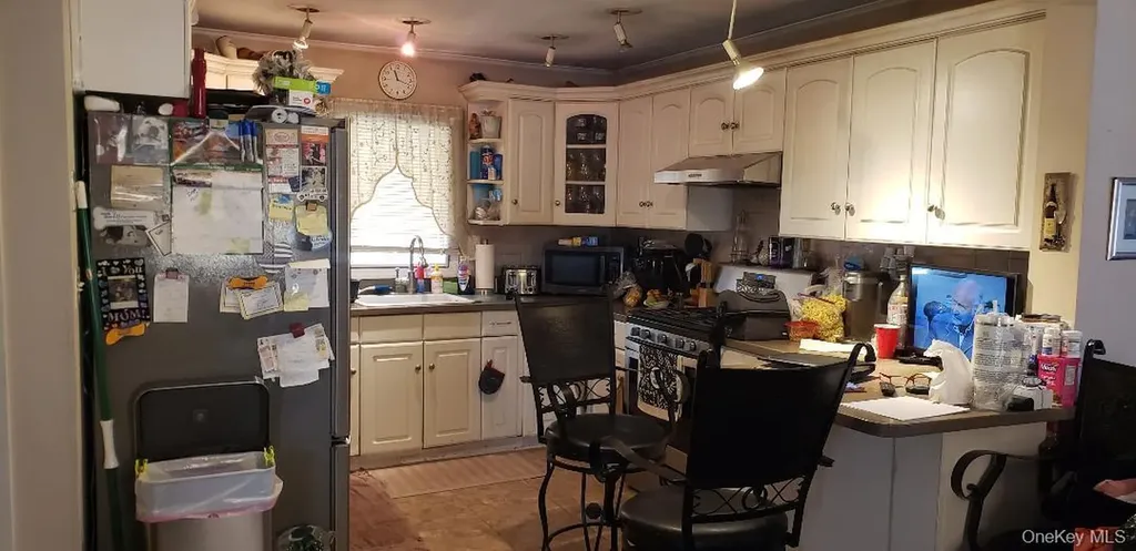 12 Enness Avenue Bethpage NY 11714