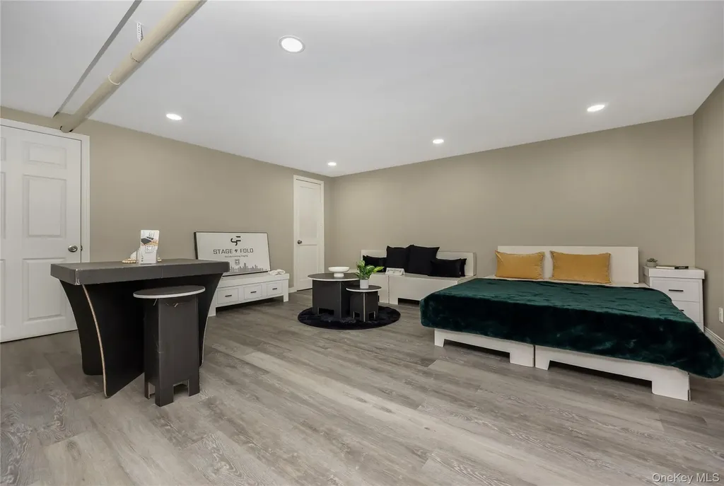 7334 174th Street Fresh Meadows NY 11366