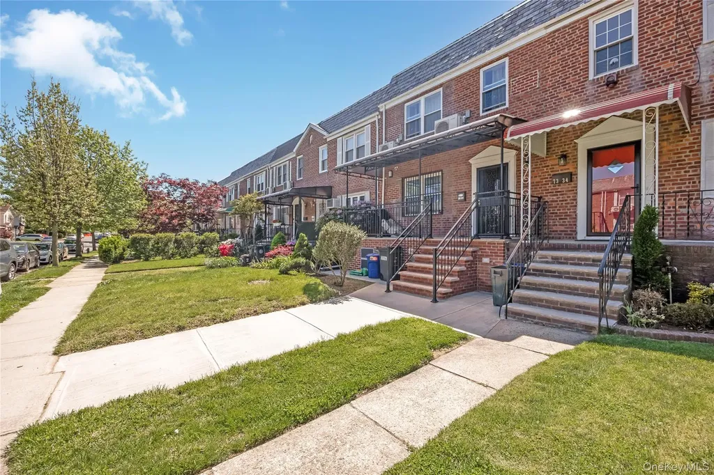 7334 174th Street Fresh Meadows NY 11366