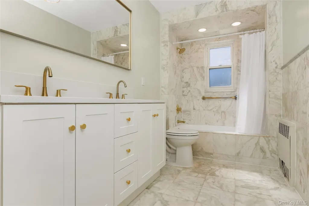 7334 174th Street Fresh Meadows NY 11366