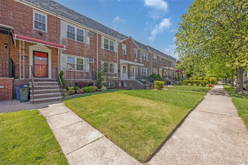 7334 174th Street Fresh Meadows NY 11366