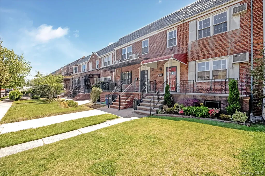 7334 174th Street Fresh Meadows NY 11366