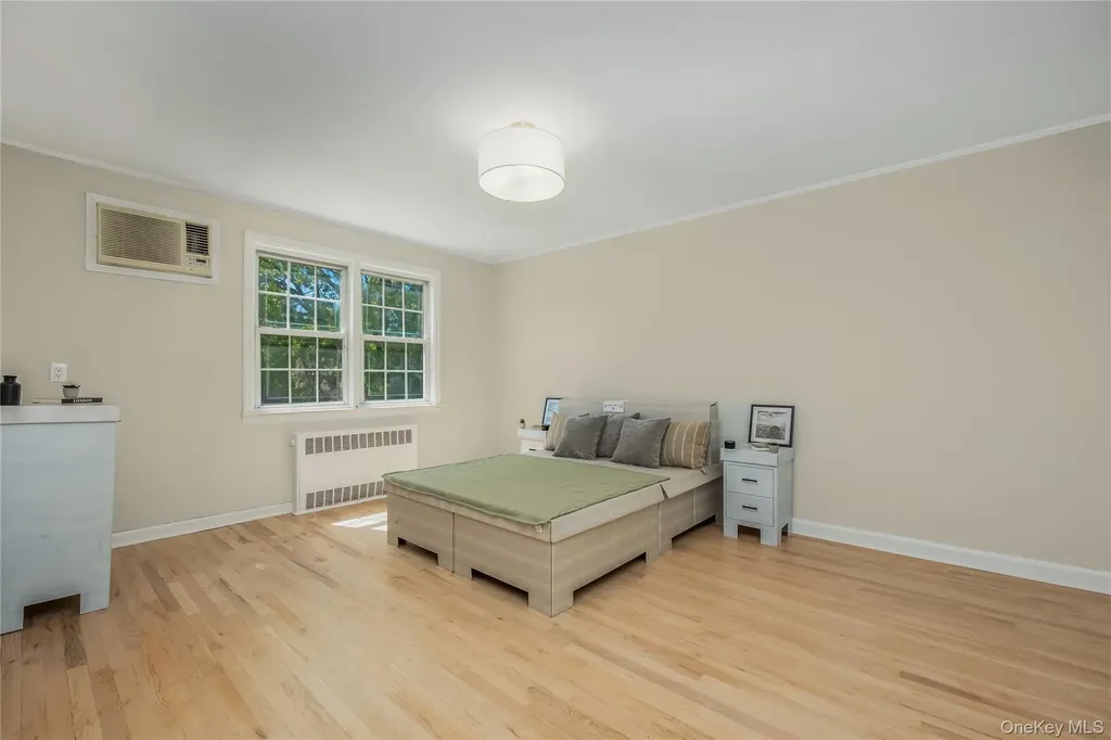 7334 174th Street Fresh Meadows NY 11366