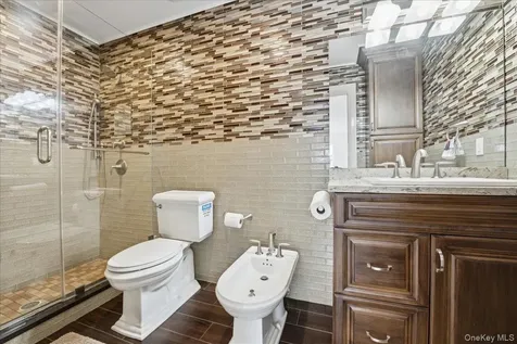 19 8th Street Hicksville NY 11801