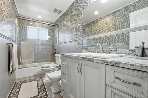 19 8th Street Hicksville NY 11801