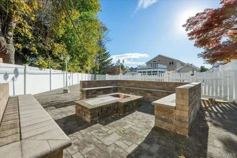19 8th Street Hicksville NY 11801