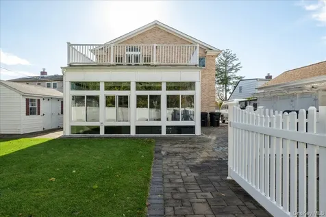 19 8th Street Hicksville NY 11801