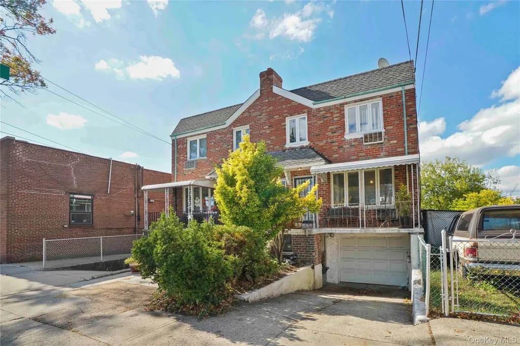 5444 69th Street Maspeth NY 11378
