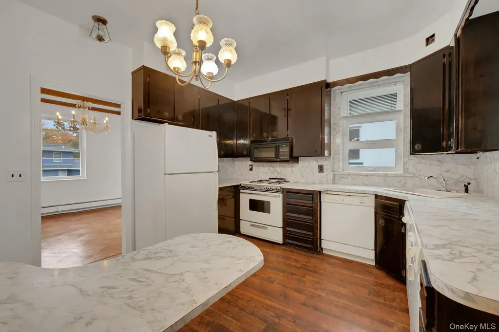 193 Harmon Avenue New Rochelle NY 10801