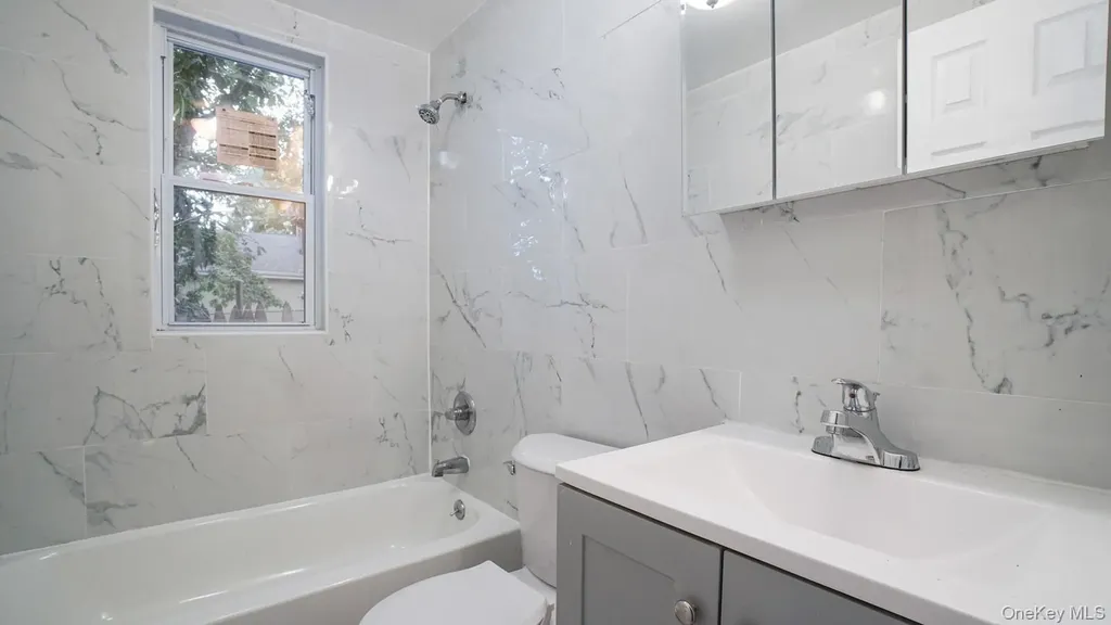 3965 Duryea Avenue Bronx NY 10466