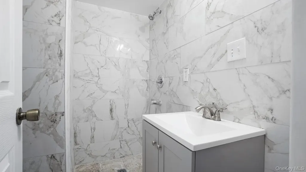 3965 Duryea Avenue Bronx NY 10466