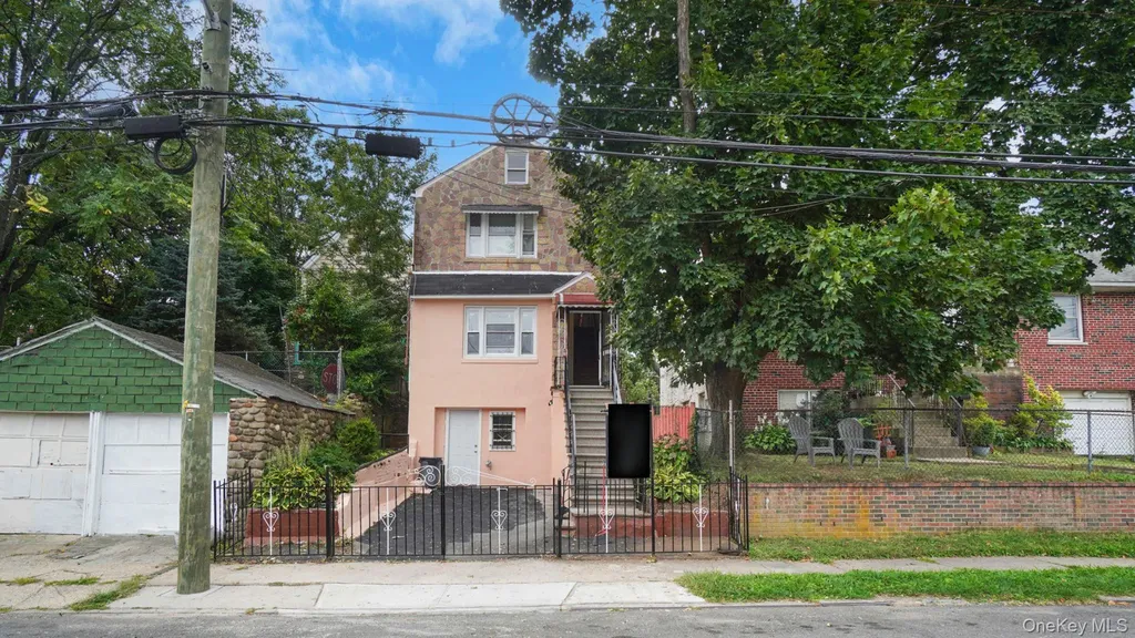 3965 Duryea Avenue Bronx NY 10466