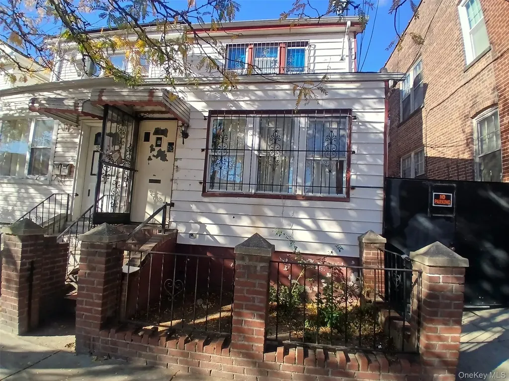 95 13 42 Avenue Elmhurst NY 11373