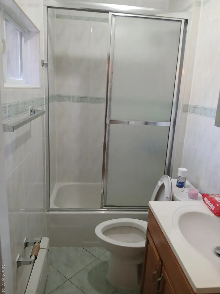 95 13 42 Avenue Elmhurst NY 11373