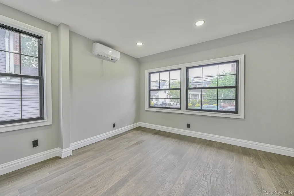 108 Bismark Avenue Valley Stream NY 11581