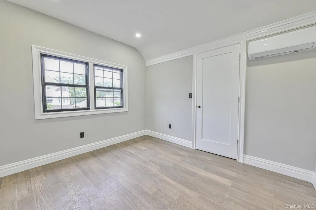 108 Bismark Avenue Valley Stream NY 11581