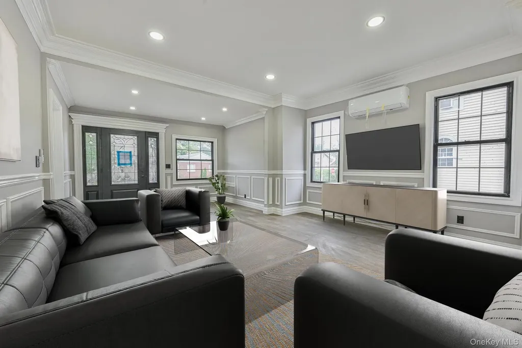108 Bismark Avenue Valley Stream NY 11581