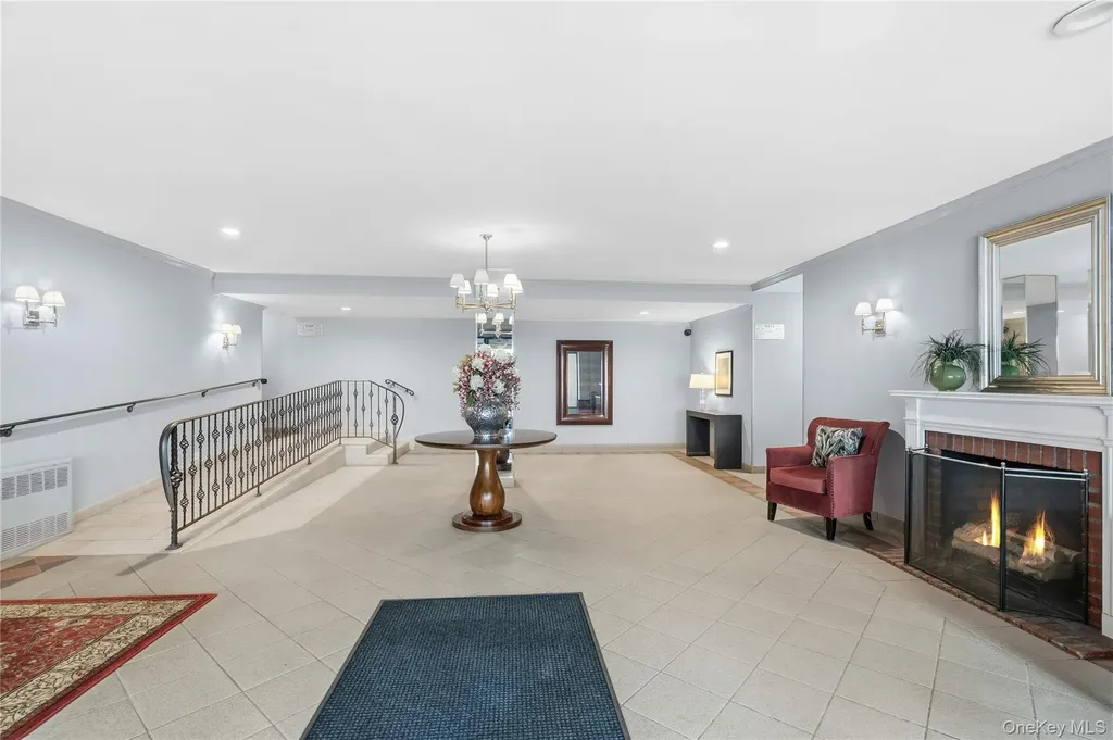 241-20 Northern Boulevard Douglaston NY 11362