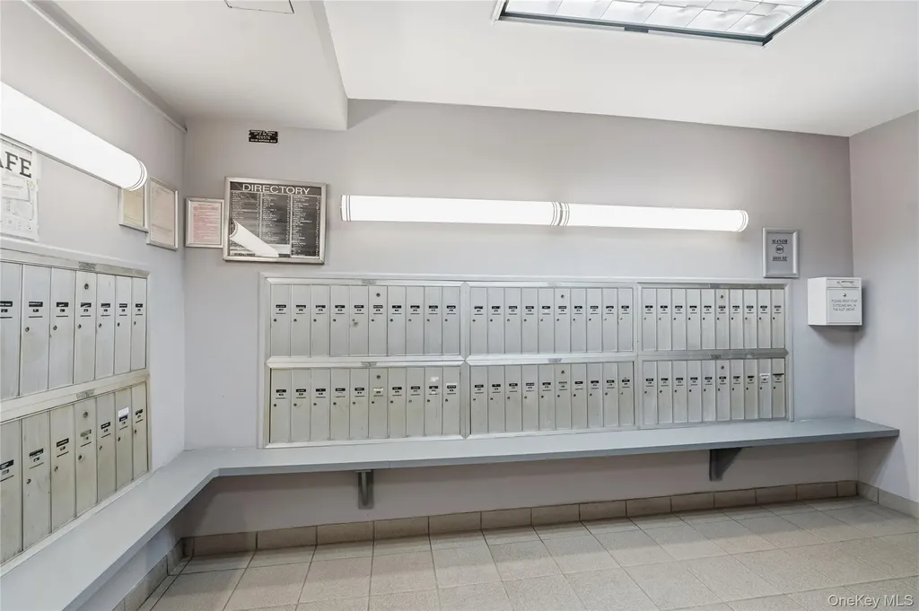 241-20 Northern Boulevard Douglaston NY 11362