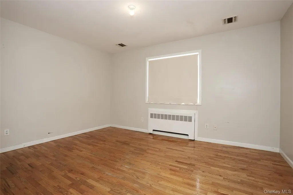 11 Laura Place Spring Valley NY 10977
