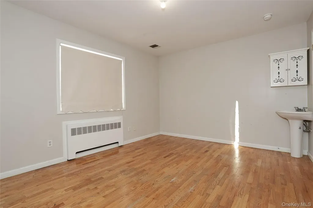11 Laura Place Spring Valley NY 10977