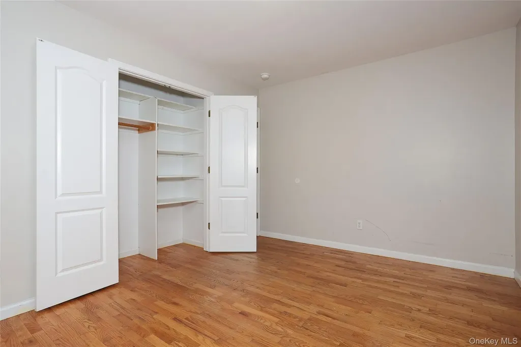 11 Laura Place Spring Valley NY 10977