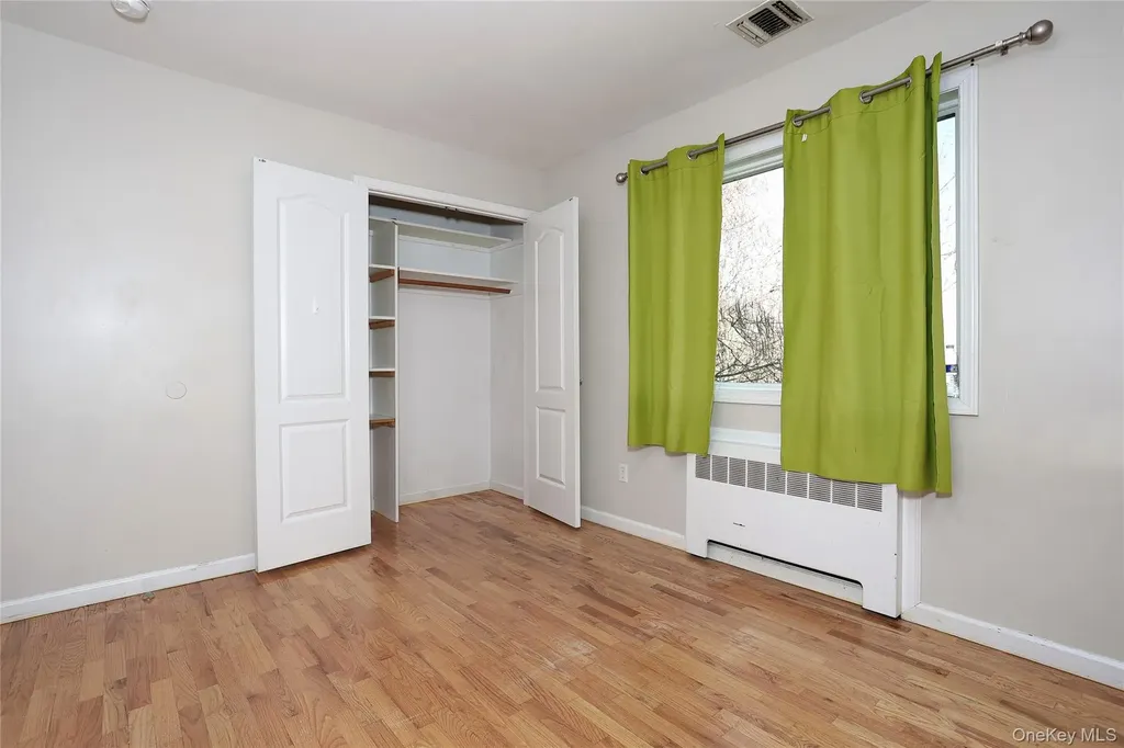 11 Laura Place Spring Valley NY 10977