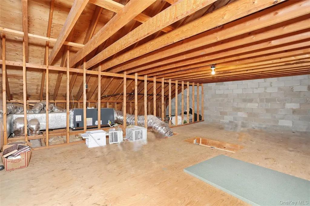 11 Laura Place Spring Valley NY 10977