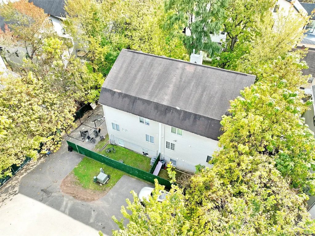 11 Laura Place Spring Valley NY 10977
