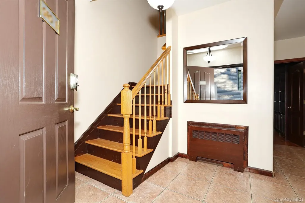 11 Laura Place Spring Valley NY 10977