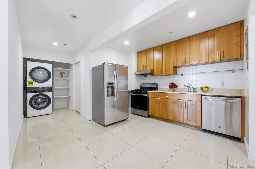 106-07 Northern Boulevard Corona NY 11368