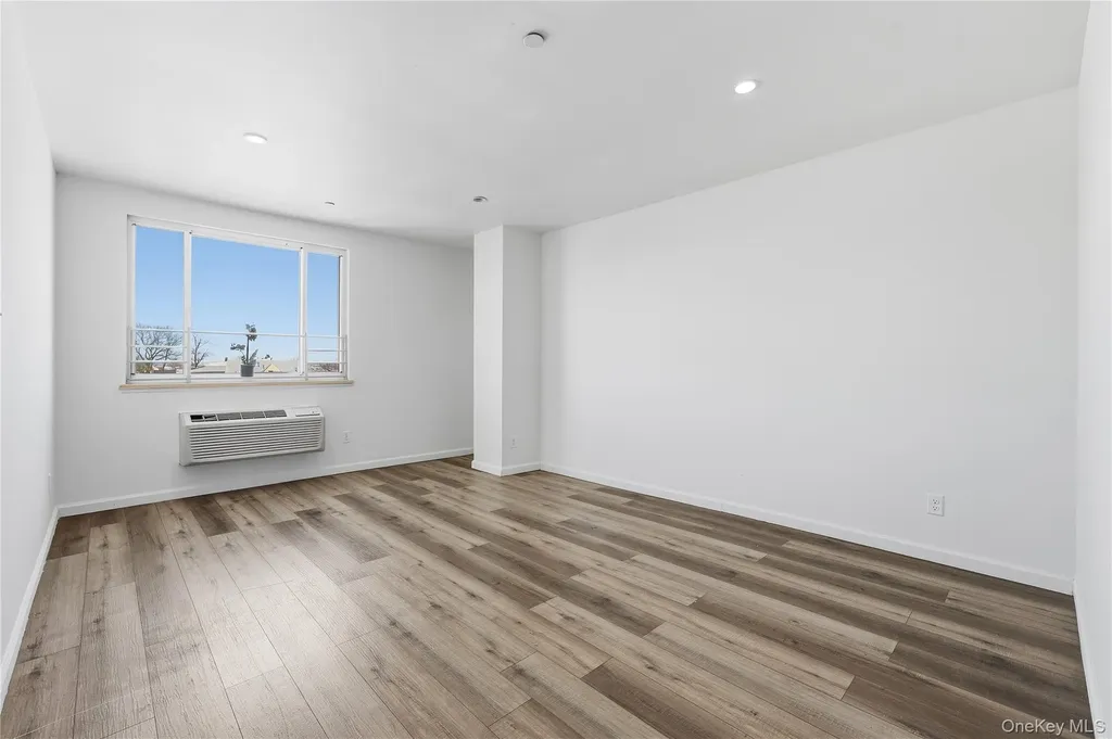 106-07 Northern Boulevard Corona NY 11368